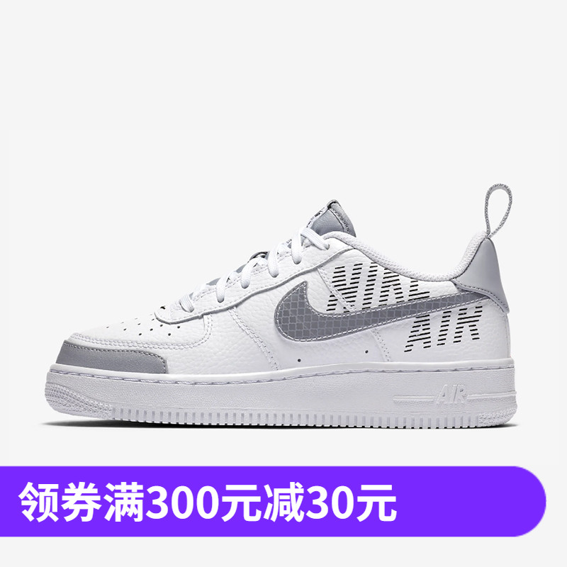 reebok sneakers childe