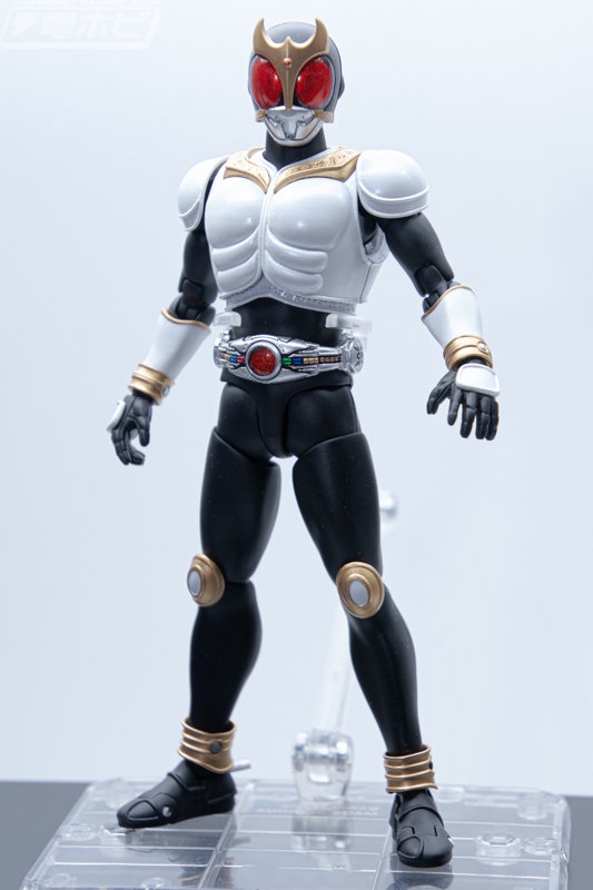 万代shf 真骨雕 假面骑士 kuuga 空我 古迦 古加 初生形态