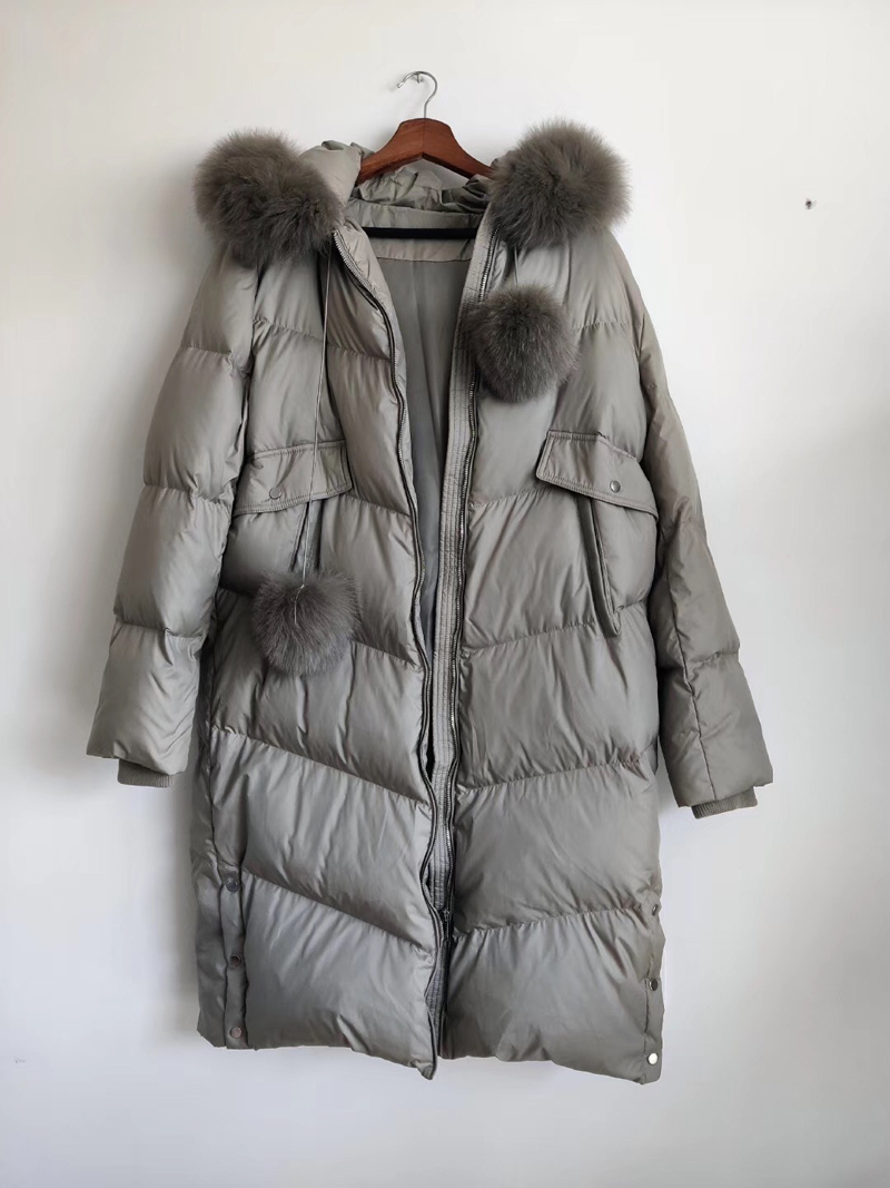 共588 件帽子毛球羽绒服相关商品