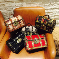 复古缤纷纸片包-包潮复古缤纷纸片包 欧式卡片